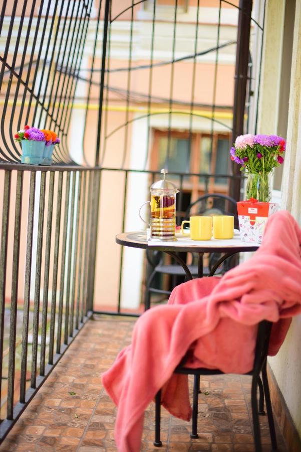 Center Of Odessa. Comfortable 2 Rooms Apartment Exterior foto